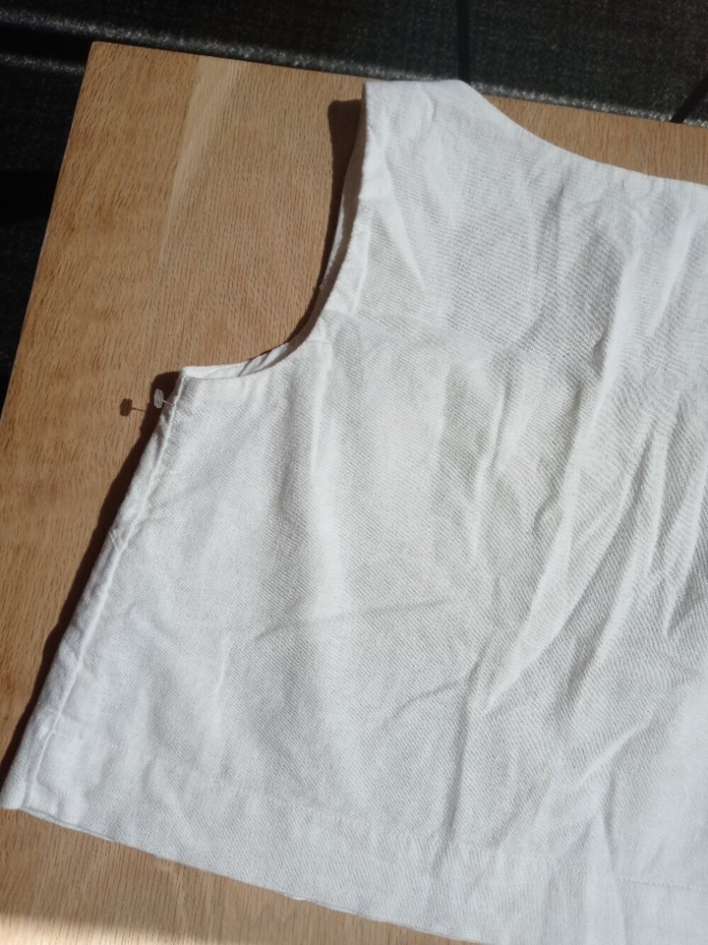 ABERCROMBIE & FITCH linen blend square neck top (S) - Picture 13 of 13